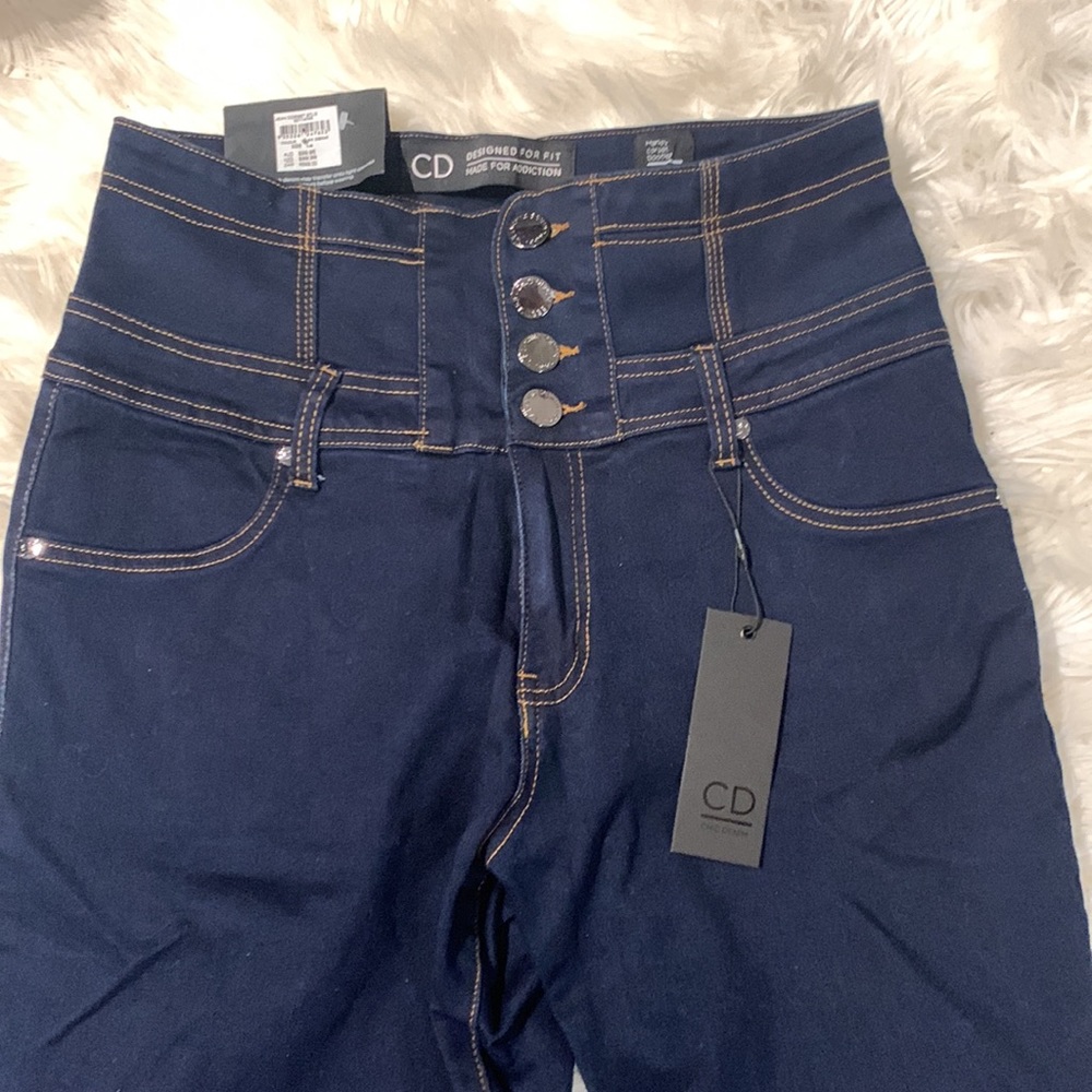City chic flare denim